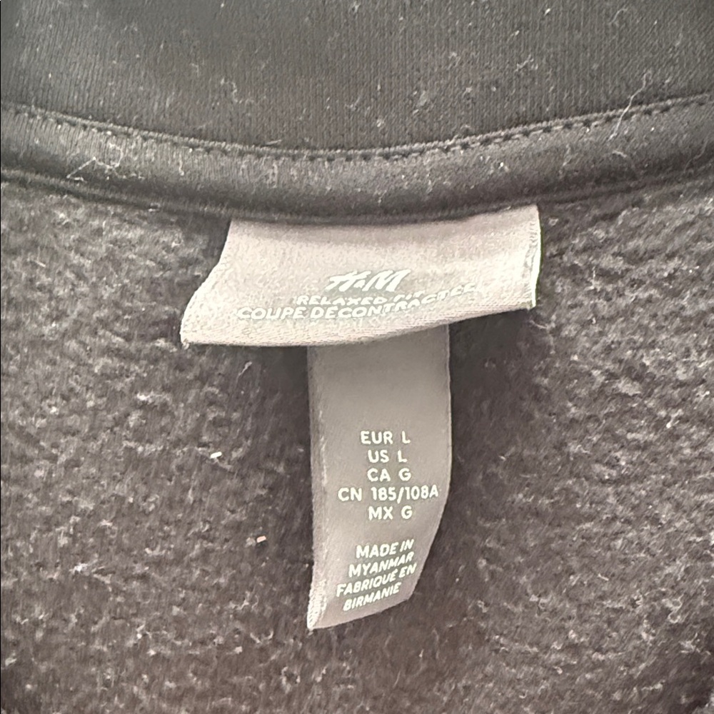 H&M Men's Black Zip-Up Sweater - Picture 2 of 2